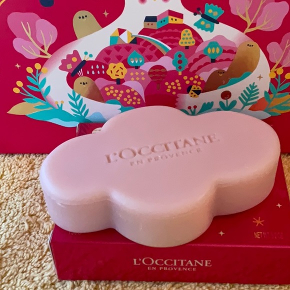 🌷LOCCITANE FESTIVE GARDEN SOAP 🌷NWT 🌷 - Picture 6 of 16